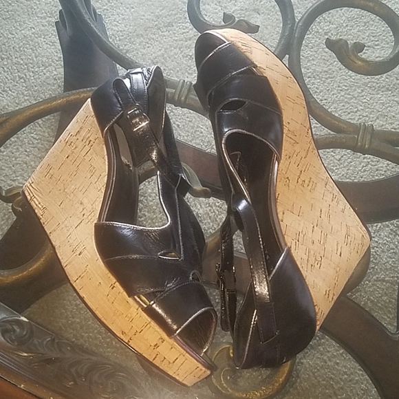 🎉Sale $8 Leather Platform Wedges - Picture 3 of 6